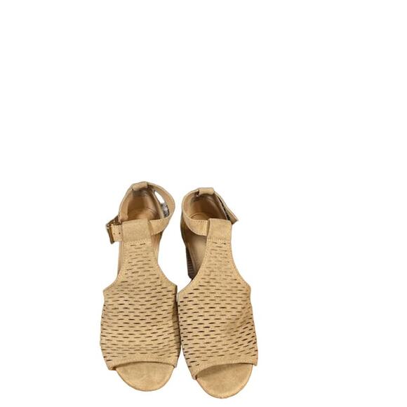 Express Tan Faux Suede Perforated Open Toe Ankle Strap Block Heel Women SZ 6 - Picture 13 of 14